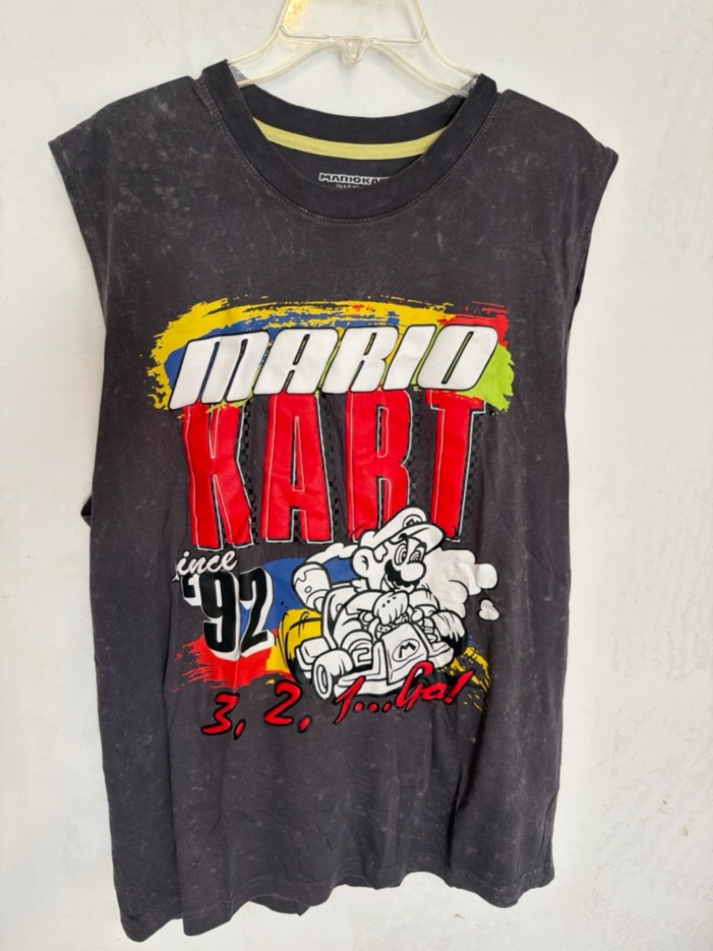 Mario Kart Graphic Muscle Tee Distressed Vintage Style Nintendo Racing Shirt LG